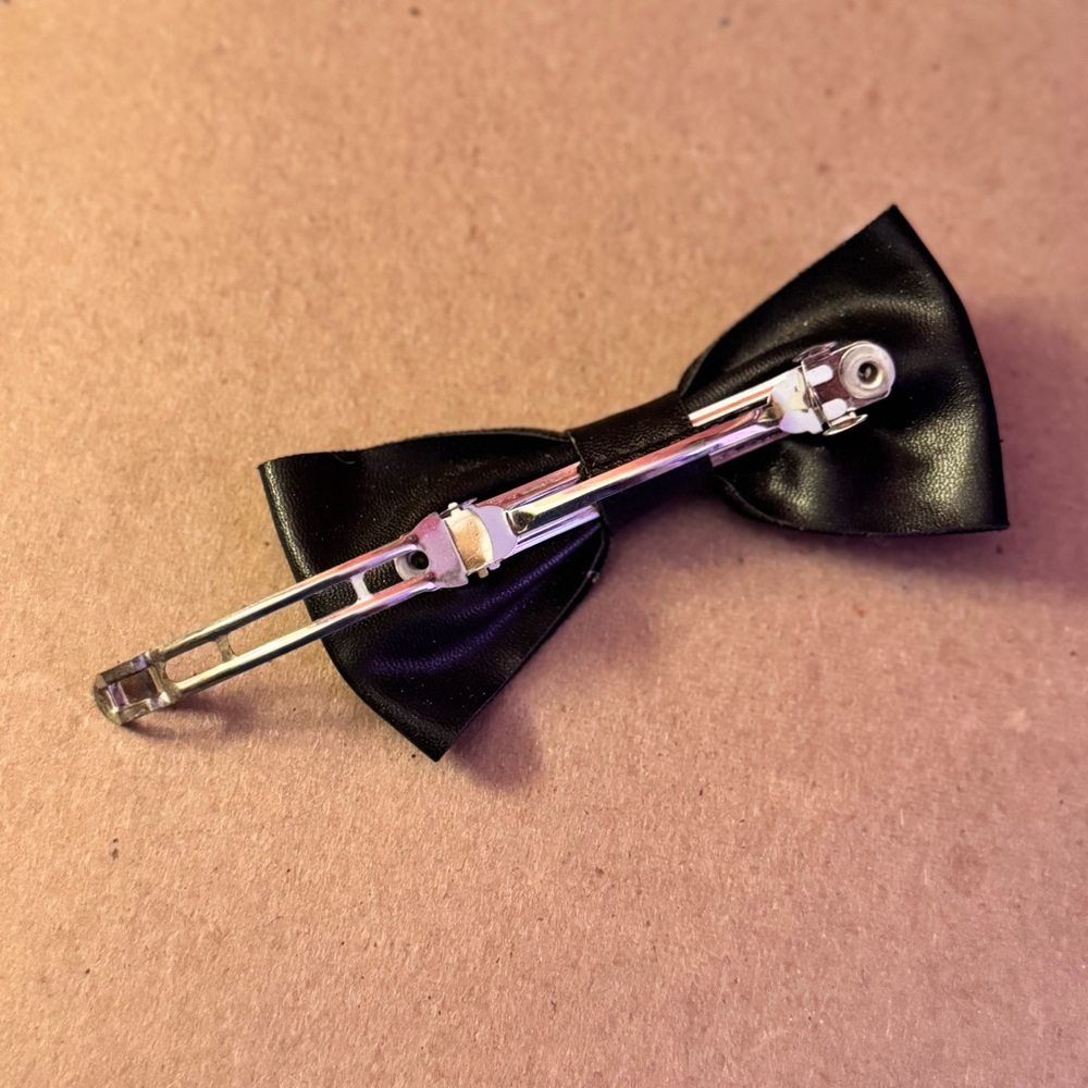 🌟FREE🌟 French Barrette Black Leather Bow Hair Clip Snap Accent Girls Y2K Retro